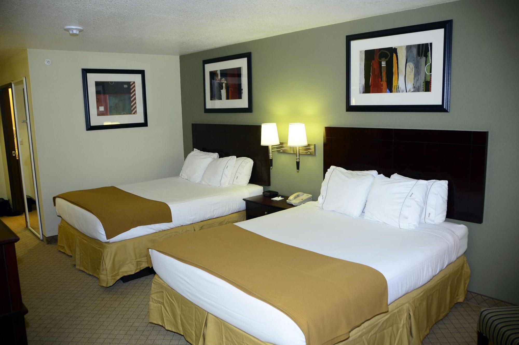 Holiday Inn Express & Suites Alamogordo Highway 54/70 By Ihg Exterior photo